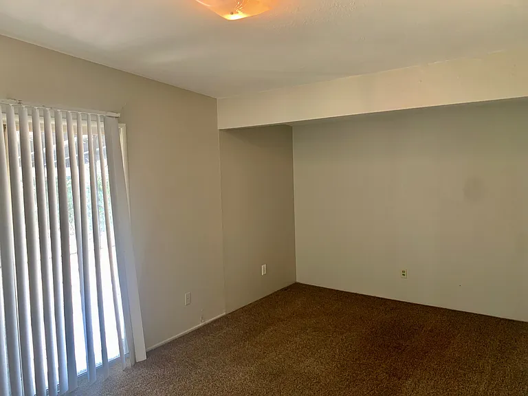 332 W Myers Ave — Photo 13