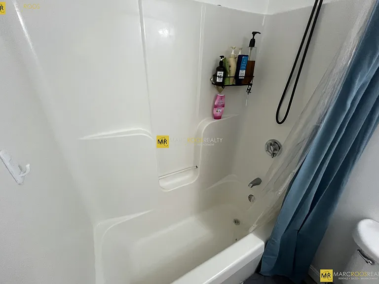 638 Beacon St #602 — Photo 5