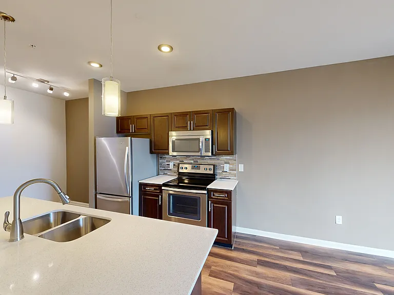 Residences at the Domain — Photo 42