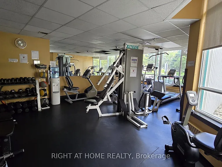 550 Webb Dr #914 — Photo 39