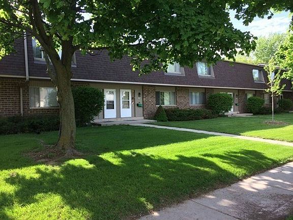 2nd image of 146 W Falls Rd