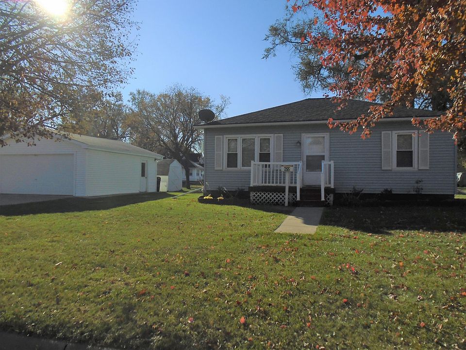 2nd image of 622 17th St