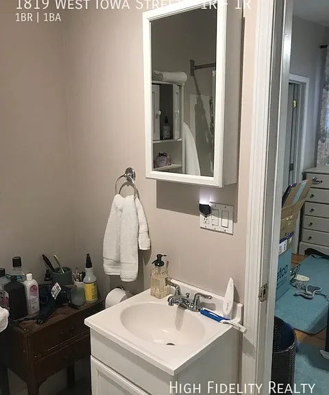 1819 W Iowa St #1R — Photo 6