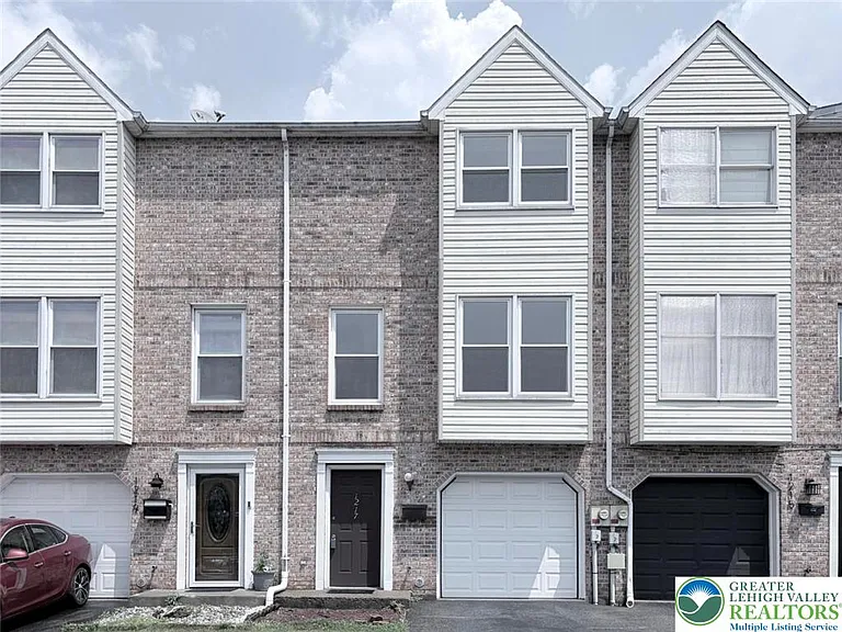 1217 Nelson St — Photo 18