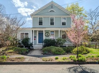 49 Lyman Rd, Northampton, MA 01060