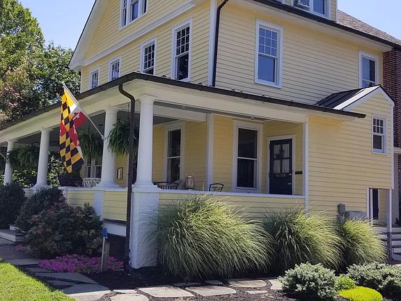 3rd image of 205 W Water St