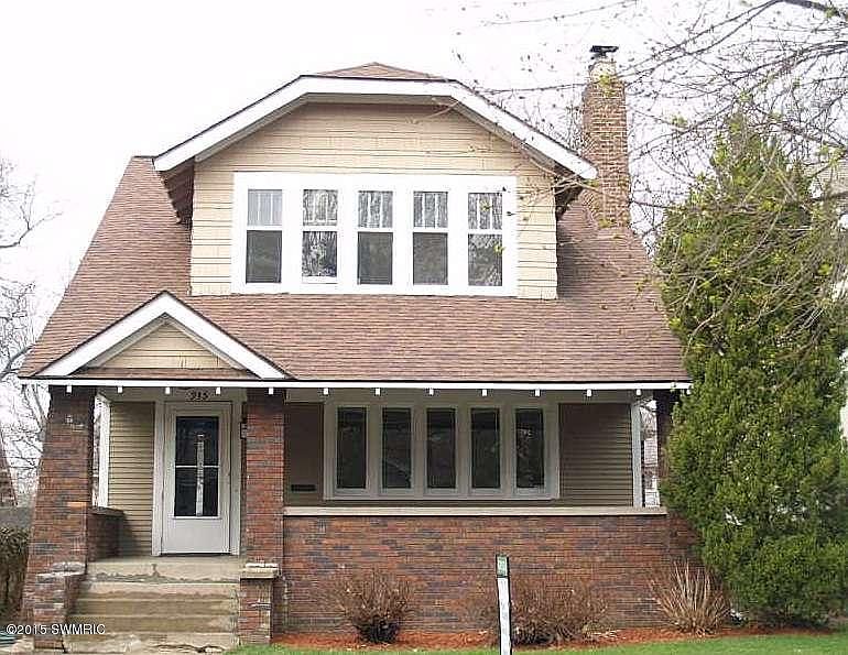 1st image of 935 Calvin Ave SE