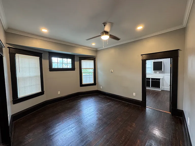 2112 S Main St #1 — Photo 10
