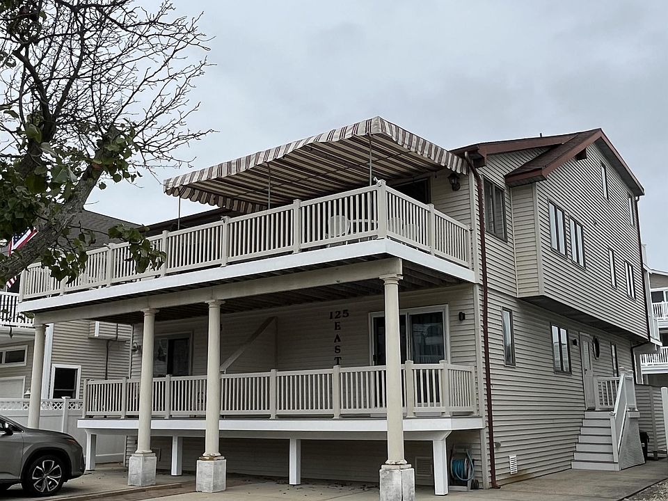 1st image of 125 67th St E #Sea