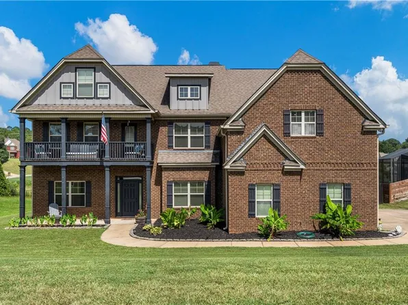 57 Bradley Dr, Fort Mitchell, AL 36856