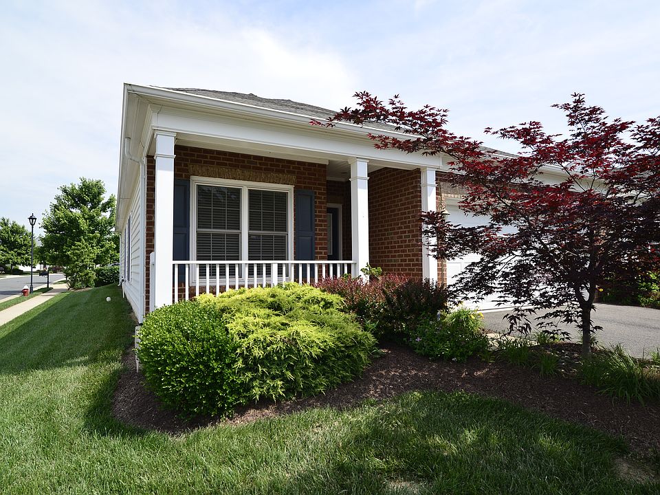 1st image of 44390 Wedgeford Way