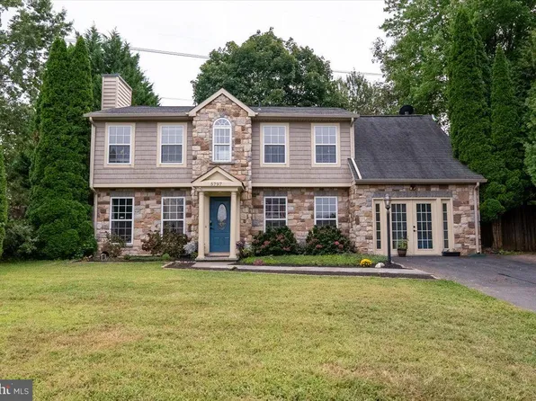 5797 Rockcliff Ln, Woodbridge, VA 22193