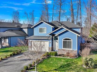 1552 Fruitland Dr, Bellingham, WA