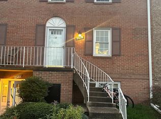 14561 Golden Oak Rd, Centreville, VA 20121