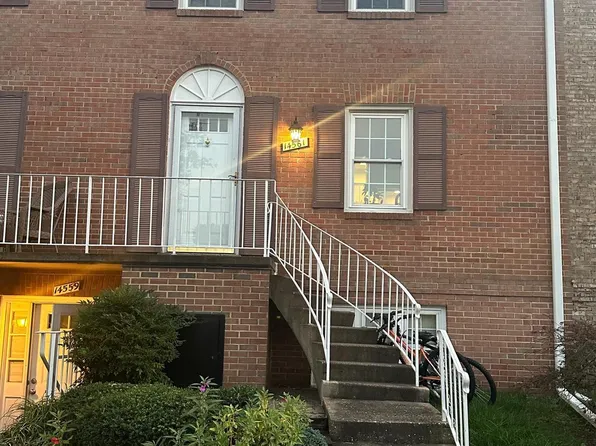 14561 Golden Oak Rd, Centreville, VA 20121