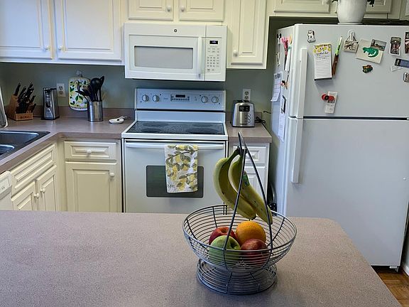 5th image of 184 New Wickham Dr