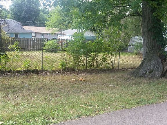 2nd image of 335-336 Dawnshire Dr