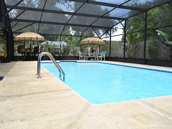 5th image of 2615 Silver Palm Dr