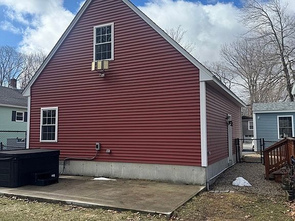 3rd image of 53 Water St