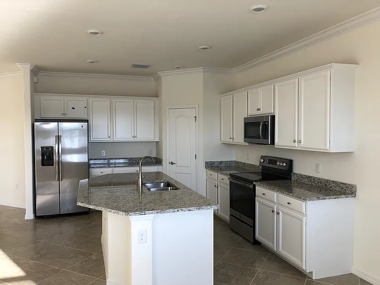 1591 Santiago Cir — Photo 5