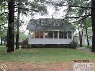 1927 Catalpa Ct, Ferndale, MI 48220