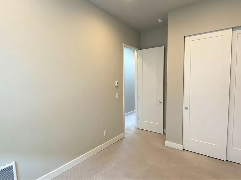 16378 NE 12th Pl — Photo 14