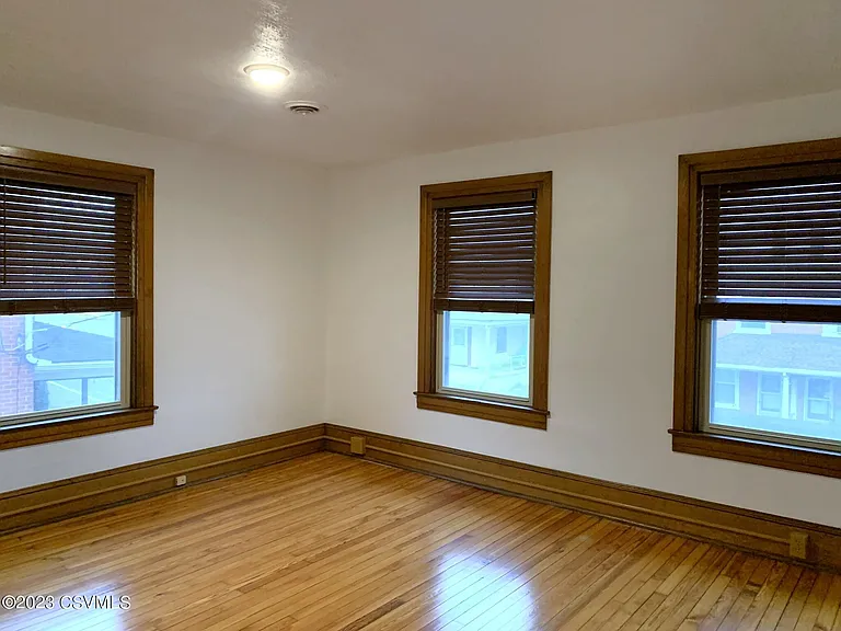430 Broad St — Photo 12