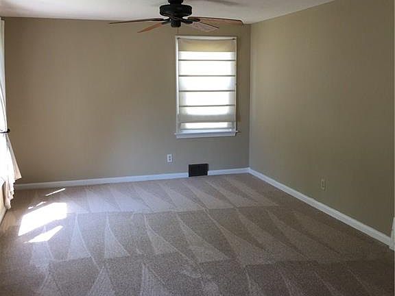 3rd image of 132 Cleveland Dr