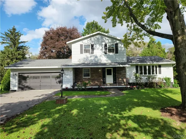 5084 Reinman Rd, Syracuse, NY 13215