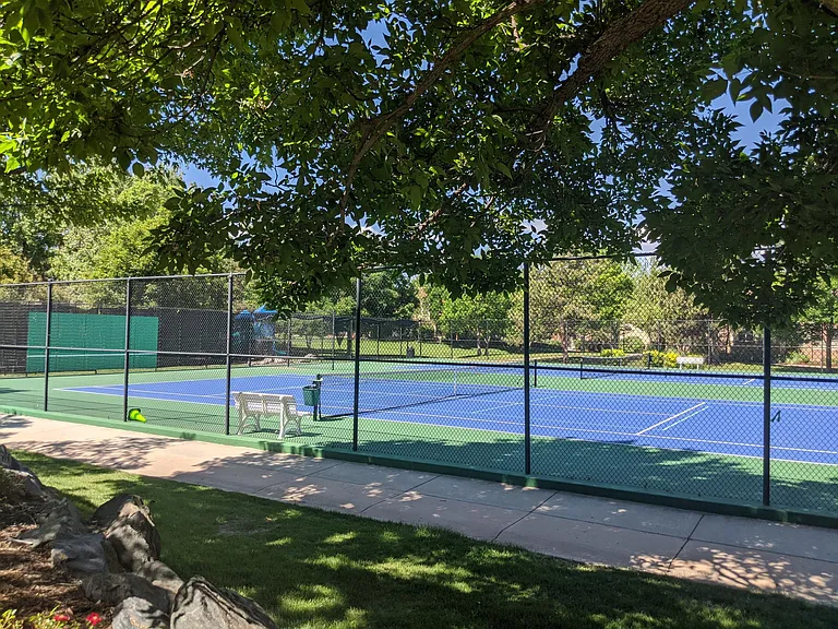 SouthPark2 community Tennis Courts and Pickle Ball