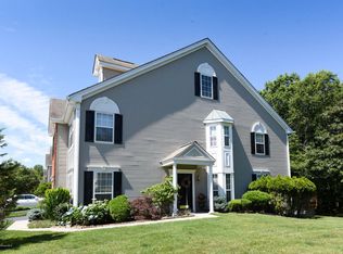 36 Alpine Rd, Holmdel, NJ 07733