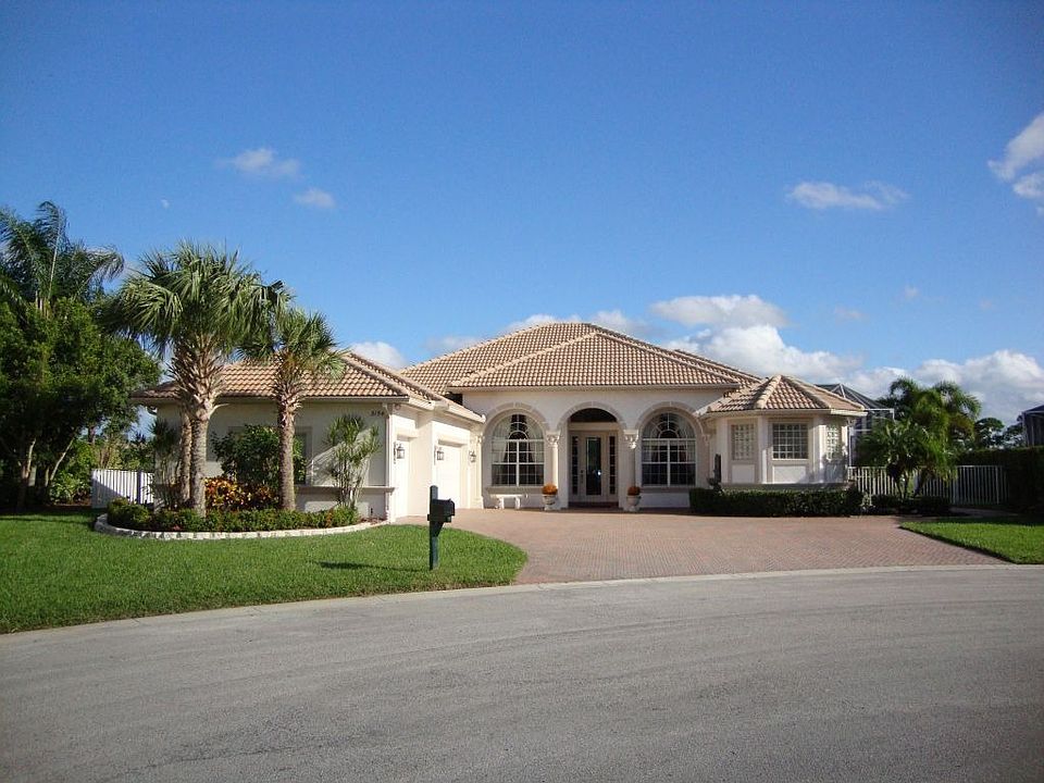 Cul-de-sac lot