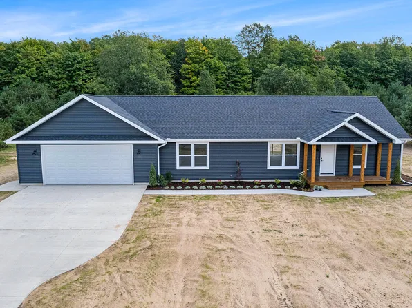 2751 Peregrine Dr, Elmira, MI 49730