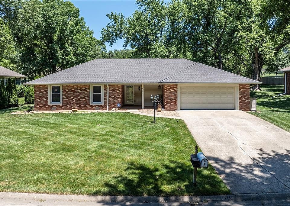 4303 S Stonecrest Cir, Saint Joseph, MO 64506 Zillow