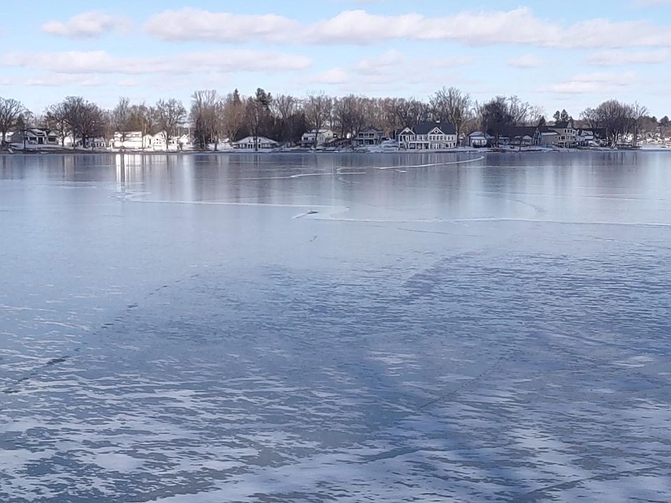 1st image of 1535 Lane 221 Hamilton Lk