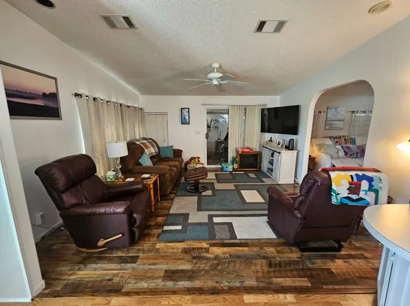 9381 Top Flight Dr #678, Lakeland, FL 33810
