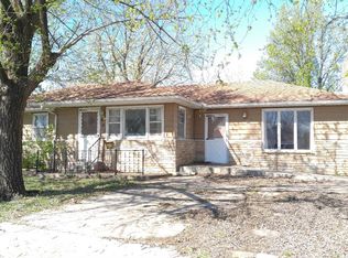 801 S Allen Ave, Chanute, KS 66720