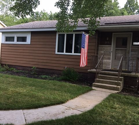 2nd image of 385 Caroline St