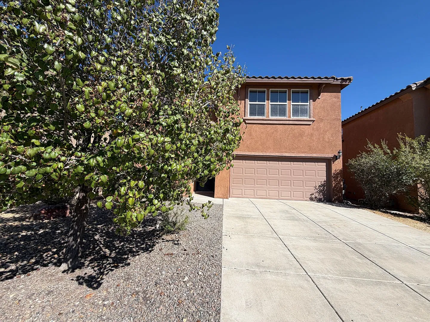3 Bedroom Home Near Loma Vista Blvd NE & High Resort Blvd SE! — Photo 1