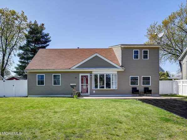 30 Mountain Avenue, Hazlet, NJ 07730