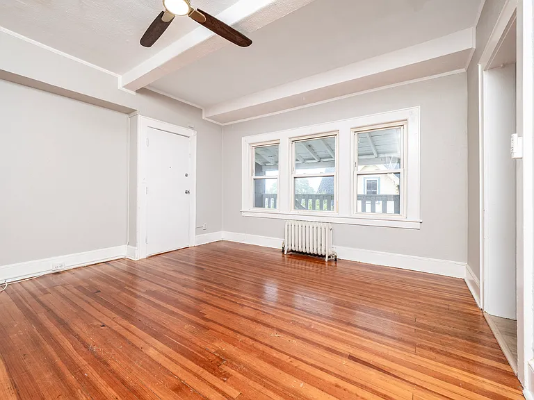 33 Seaview Ave #3A — Photo 11