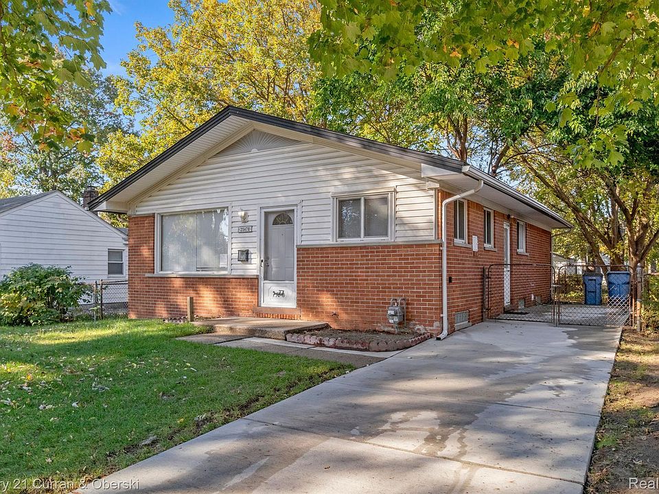 1st image of 25470 Pennie St