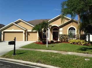 17914 Sparrows Nest Dr, Lutz, FL 33558