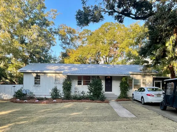 163 Orange Ave, Fairhope, AL 36532