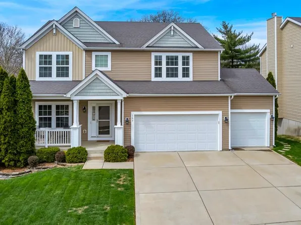 157 Brighton Park Dr, Saint Charles, MO 63303