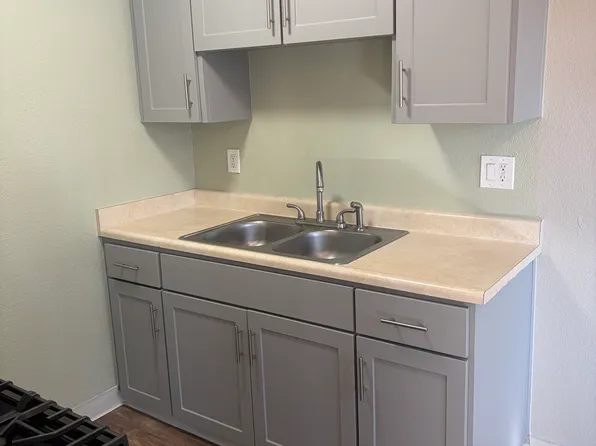 Lincoln Village Apartments