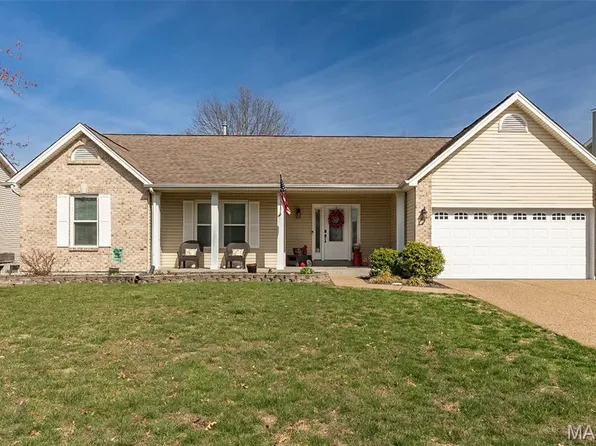 2916 Spring Blossom Dr, Dardenne Prairie, MO 63368