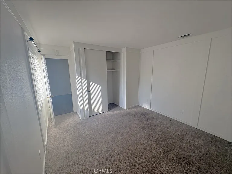 44579 La Paz Rd — Photo 13