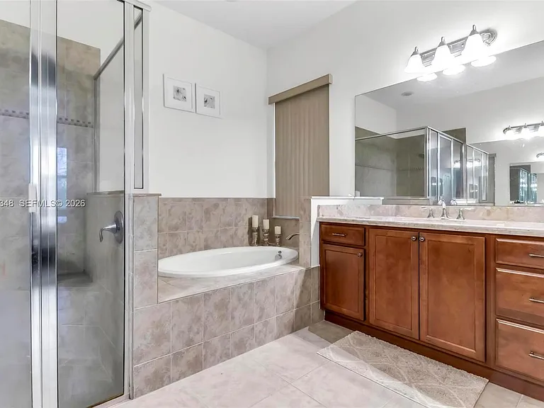 8361 NW 120th Way — Photo 9