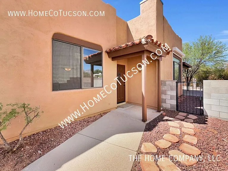 11854 N Desert Slopes Way — Photo 3